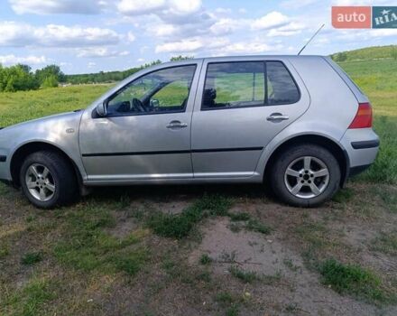 Серый Фольксваген Гольф, объемом двигателя 1.6 л и пробегом 232 тыс. км за 4700 $, фото 3 на Automoto.ua