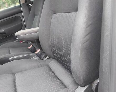 Сірий Фольксваген Гольф, об'ємом двигуна 1.6 л та пробігом 388 тис. км за 3650 $, фото 28 на Automoto.ua