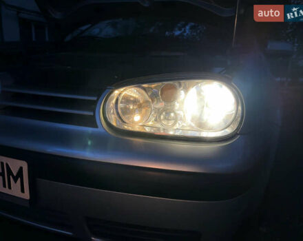 Серый Фольксваген Гольф, объемом двигателя 1.6 л и пробегом 275 тыс. км за 4500 $, фото 16 на Automoto.ua