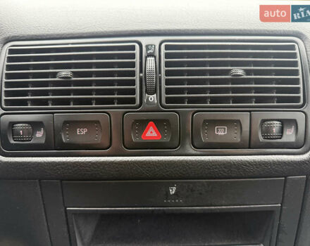 Серый Фольксваген Гольф, объемом двигателя 1.6 л и пробегом 198 тыс. км за 5499 $, фото 36 на Automoto.ua