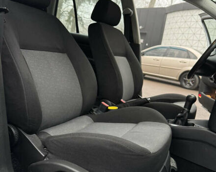 Сірий Фольксваген Гольф, об'ємом двигуна 1.6 л та пробігом 178 тис. км за 4100 $, фото 33 на Automoto.ua