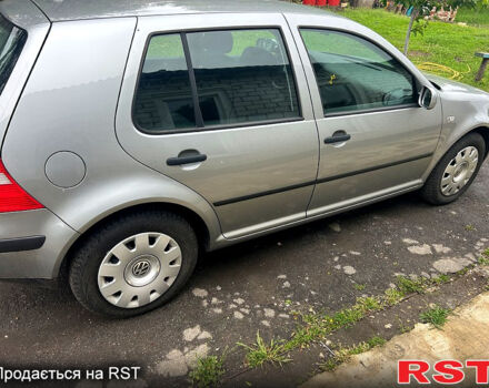 Серый Фольксваген Гольф, объемом двигателя 1.6 л и пробегом 210 тыс. км за 5600 $, фото 6 на Automoto.ua