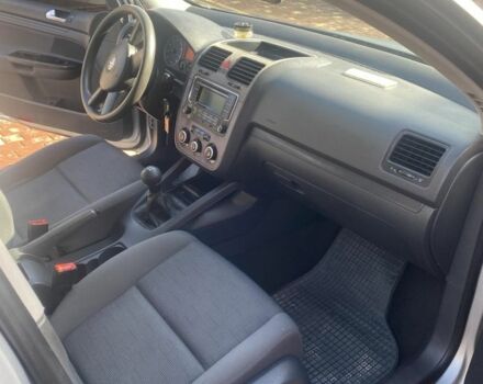 Серый Фольксваген Гольф, объемом двигателя 1.6 л и пробегом 280 тыс. км за 4300 $, фото 5 на Automoto.ua