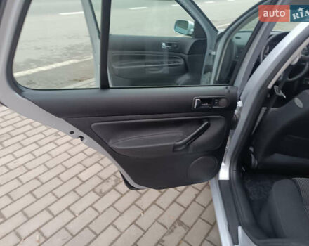 Серый Фольксваген Гольф, объемом двигателя 1.6 л и пробегом 226 тыс. км за 5250 $, фото 48 на Automoto.ua