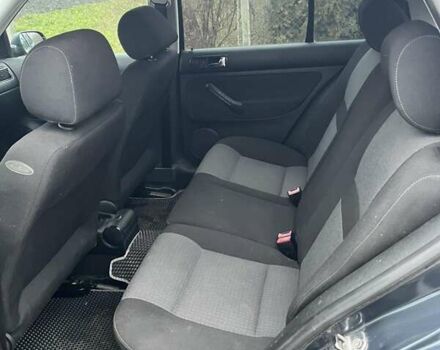 Серый Фольксваген Гольф, объемом двигателя 1.39 л и пробегом 222 тыс. км за 4400 $, фото 10 на Automoto.ua