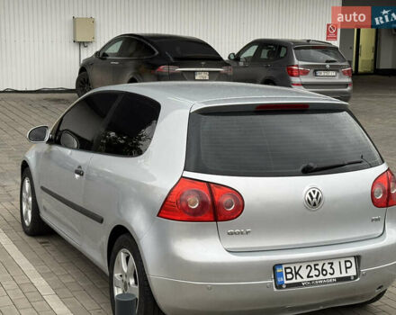 Сірий Фольксваген Гольф, об'ємом двигуна 1.6 л та пробігом 210 тис. км за 4150 $, фото 8 на Automoto.ua