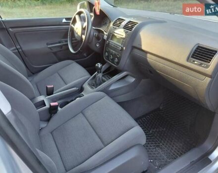 Сірий Фольксваген Гольф, об'ємом двигуна 1.4 л та пробігом 210 тис. км за 5200 $, фото 7 на Automoto.ua