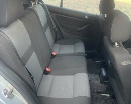 Серый Фольксваген Гольф, объемом двигателя 1.39 л и пробегом 235 тыс. км за 3350 $, фото 2 на Automoto.ua