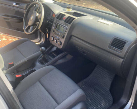 Серый Фольксваген Гольф, объемом двигателя 1.6 л и пробегом 280 тыс. км за 4300 $, фото 11 на Automoto.ua