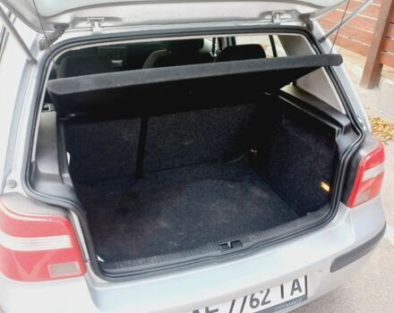 Серый Фольксваген Гольф, объемом двигателя 1.6 л и пробегом 225 тыс. км за 3800 $, фото 6 на Automoto.ua