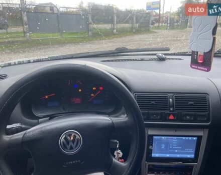 Серый Фольксваген Гольф, объемом двигателя 1.6 л и пробегом 300 тыс. км за 3350 $, фото 9 на Automoto.ua
