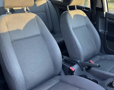 Сірий Фольксваген Гольф, об'ємом двигуна 1.39 л та пробігом 287 тис. км за 4800 $, фото 35 на Automoto.ua