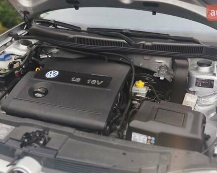 Серый Фольксваген Гольф, объемом двигателя 1.6 л и пробегом 182 тыс. км за 4850 $, фото 36 на Automoto.ua