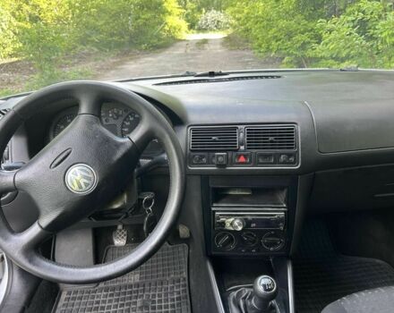 Серый Фольксваген Гольф, объемом двигателя 1.4 л и пробегом 400 тыс. км за 3750 $, фото 11 на Automoto.ua