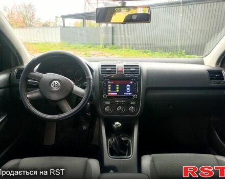 Серый Фольксваген Гольф, объемом двигателя 1.4 л и пробегом 240 тыс. км за 4750 $, фото 7 на Automoto.ua