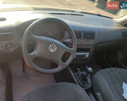 Сірий Фольксваген Гольф, об'ємом двигуна 1.39 л та пробігом 154 тис. км за 4500 $, фото 2 на Automoto.ua