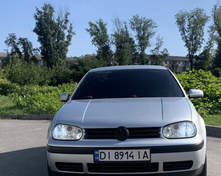 Серый Фольксваген Гольф, объемом двигателя 1.6 л и пробегом 207 тыс. км за 4800 $, фото 6 на Automoto.ua