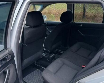 Серый Фольксваген Гольф, объемом двигателя 1.6 л и пробегом 111 тыс. км за 3800 $, фото 10 на Automoto.ua