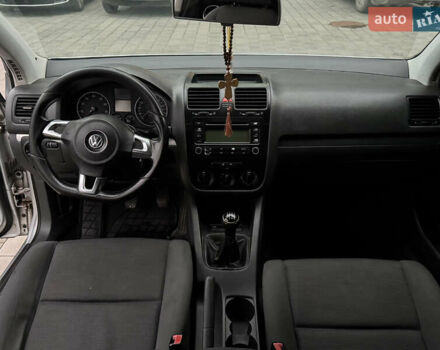 Сірий Фольксваген Гольф, об'ємом двигуна 1.6 л та пробігом 210 тис. км за 4150 $, фото 15 на Automoto.ua