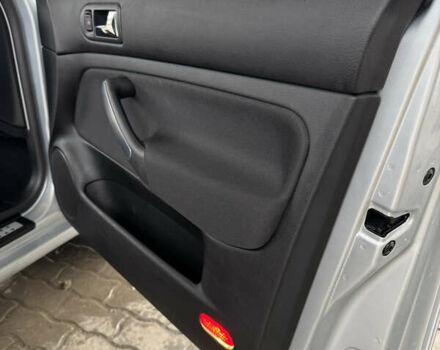 Серый Фольксваген Гольф, объемом двигателя 1.6 л и пробегом 170 тыс. км за 5200 $, фото 24 на Automoto.ua