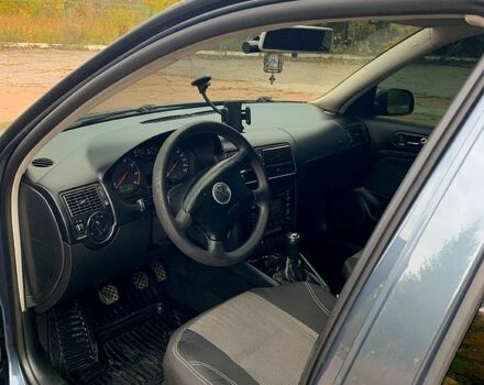 Серый Фольксваген Гольф, объемом двигателя 1.4 л и пробегом 259 тыс. км за 5100 $, фото 4 на Automoto.ua