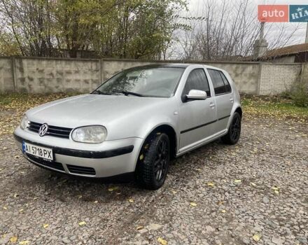 Серый Фольксваген Гольф, объемом двигателя 1.6 л и пробегом 300 тыс. км за 3350 $, фото 5 на Automoto.ua