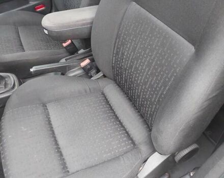 Сірий Фольксваген Гольф, об'ємом двигуна 1.6 л та пробігом 388 тис. км за 3650 $, фото 29 на Automoto.ua