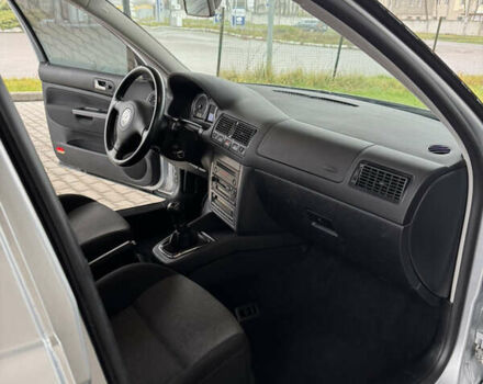 Серый Фольксваген Гольф, объемом двигателя 1.6 л и пробегом 170 тыс. км за 5200 $, фото 9 на Automoto.ua