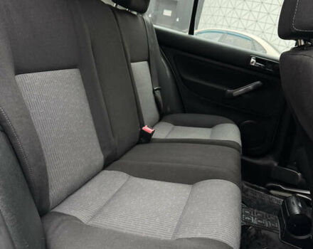 Сірий Фольксваген Гольф, об'ємом двигуна 1.6 л та пробігом 178 тис. км за 4100 $, фото 35 на Automoto.ua