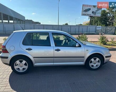 Серый Фольксваген Гольф, объемом двигателя 1.6 л и пробегом 275 тыс. км за 4500 $, фото 2 на Automoto.ua