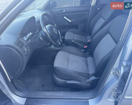 Серый Фольксваген Гольф, объемом двигателя 1.6 л и пробегом 188 тыс. км за 4600 $, фото 14 на Automoto.ua