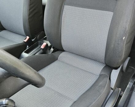 Серый Фольксваген Гольф, объемом двигателя 1.4 л и пробегом 278 тыс. км за 4100 $, фото 9 на Automoto.ua