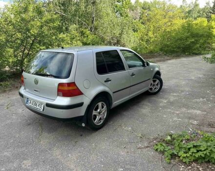 Серый Фольксваген Гольф, объемом двигателя 1.4 л и пробегом 400 тыс. км за 3750 $, фото 13 на Automoto.ua