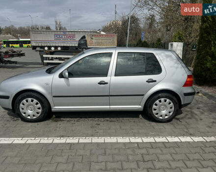 Серый Фольксваген Гольф, объемом двигателя 1.6 л и пробегом 200 тыс. км за 4600 $, фото 4 на Automoto.ua