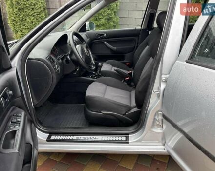 Сірий Фольксваген Гольф, об'ємом двигуна 1.6 л та пробігом 194 тис. км за 4999 $, фото 64 на Automoto.ua