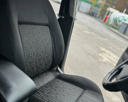 Серый Фольксваген Гольф, объемом двигателя 1.6 л и пробегом 280 тыс. км за 3799 $, фото 16 на Automoto.ua