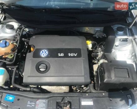 Серый Фольксваген Гольф, объемом двигателя 1.6 л и пробегом 275 тыс. км за 4500 $, фото 15 на Automoto.ua