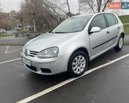 Серый Фольксваген Гольф, объемом двигателя 1.6 л и пробегом 260 тыс. км за 4200 $, фото 4 на Automoto.ua