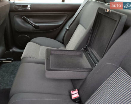 Серый Фольксваген Гольф, объемом двигателя 1.6 л и пробегом 226 тыс. км за 5250 $, фото 54 на Automoto.ua