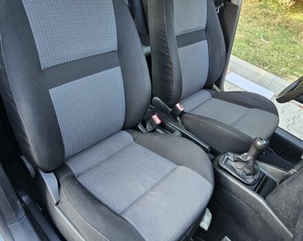 Серый Фольксваген Гольф, объемом двигателя 1.4 л и пробегом 278 тыс. км за 4100 $, фото 11 на Automoto.ua