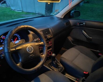 Серый Фольксваген Гольф, объемом двигателя 1.4 л и пробегом 236 тыс. км за 3800 $, фото 5 на Automoto.ua