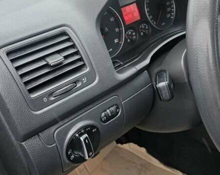 Сірий Фольксваген Гольф, об'ємом двигуна 1.4 л та пробігом 208 тис. км за 4650 $, фото 8 на Automoto.ua