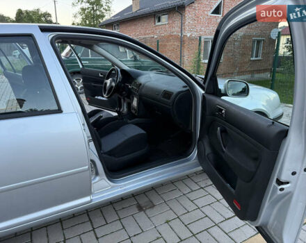 Серый Фольксваген Гольф, объемом двигателя 1.4 л и пробегом 269 тыс. км за 4400 $, фото 18 на Automoto.ua