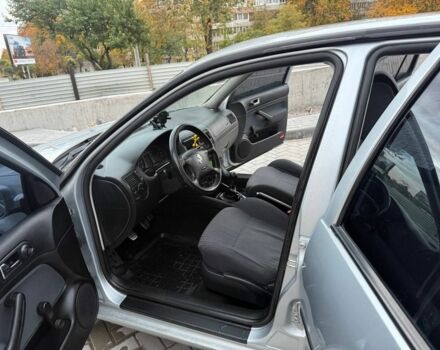 Фольксваген Гольф 2003 у Кривому Розі на Automoto.ua Сірий Фольксваген Гольф, об'ємом двигуна 1.4 л та пробігом 187 тис. км за 3500 $, фото 13 на Automoto.ua