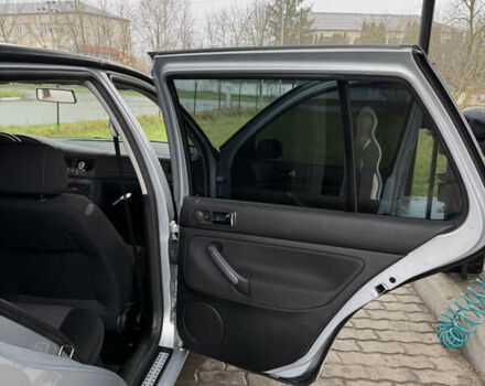 Серый Фольксваген Гольф, объемом двигателя 1.6 л и пробегом 170 тыс. км за 5200 $, фото 7 на Automoto.ua