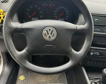 Серый Фольксваген Гольф, объемом двигателя 1.6 л и пробегом 391 тыс. км за 4500 $, фото 10 на Automoto.ua