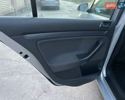 Серый Фольксваген Гольф, объемом двигателя 1.4 л и пробегом 195 тыс. км за 5400 $, фото 35 на Automoto.ua