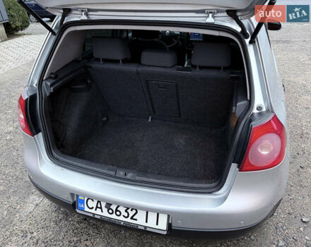 Серый Фольксваген Гольф, объемом двигателя 1.4 л и пробегом 225 тыс. км за 4950 $, фото 7 на Automoto.ua