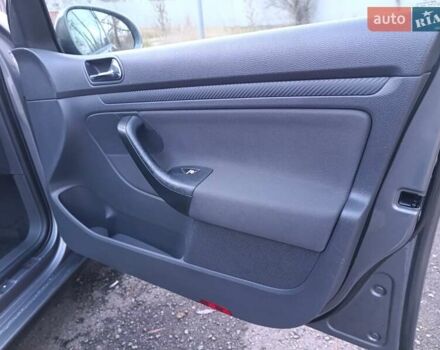 Сірий Фольксваген Гольф, об'ємом двигуна 1.39 л та пробігом 274 тис. км за 4000 $, фото 19 на Automoto.ua