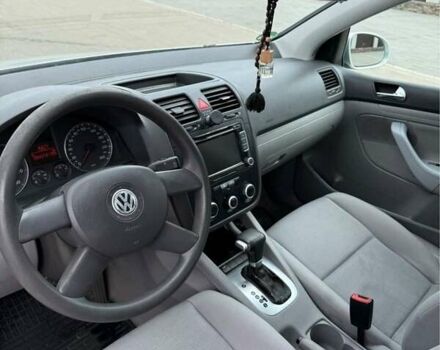 Сірий Фольксваген Гольф, об'ємом двигуна 1.6 л та пробігом 198 тис. км за 6000 $, фото 6 на Automoto.ua